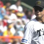 【悲報】 木浪、1イニング2エラーで先制点献上