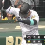 阪神、待望の甲子園今季1号ホームランはやっぱり佐藤輝明！