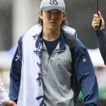 ヤクルト長岡、広島戦で強行出場へ