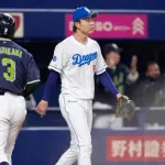 【悲報】高橋ひろと、150キロ以上出てるのに打たれる