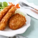 面接官「ミックスフライ定食のおかずを3つ選べ、センスで」