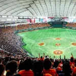 NPB「ボール飛ばなくしてチケット高くして試合中の撮影禁止にするぞ！」→観客激減で終わる