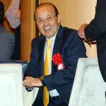 阪神・岡田彰布顧問が退院　重病説否定「おー、あれな。見た見た。大丈夫やけどなあ」　27日の阪神－巨人戦で解説復帰