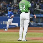 ヤクルトの抑えバウマンさん、6戦4失点3本塁打