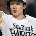 ソフトバンクにさらなる衝撃！離脱中の周東佑京は右腓骨骨折と判明