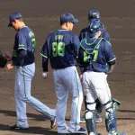 高津監督　奥川　「ファームです。」