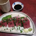 かつおの刺身という何の調味料をかけてもありな神料理