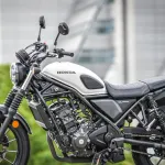 【悲報】GWの恒例行事、バイク乗りが今年も空へ旅立つ・・・・・