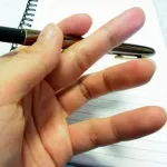 【悲報】「ペン回し」とかいうクソの役にも立たない技術ｗｗｗｗｗｗｗｗｗｗｗｗｗｗｗｗ