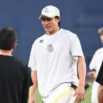 【悲報】柳田悠岐さん、松葉づえが手放せず階段の上り下りが精一杯「まだ足も地面につけてない」