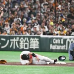 巨人・岡本和真、左肘筋損傷で長期離脱へ…阿部監督「時間はかかるだろうという診断だった」