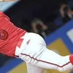 カープ小園のバトルフェイスに新井監督「今日はいい姿で野球をしていた」