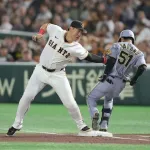阪神・中野拓夢、巨人・岡本との交錯に「お互いが全力でやったプレー」