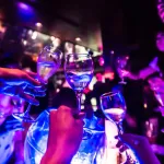 【悲報】キャバクラ業界「このままじゃ全国全滅や！頼む来てくれ！」