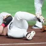 岡本和真、重傷だった…再度診察を受け　全治３ヶ月