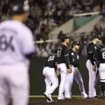 【ロッテ】落球にファンブル、３三振…ルーキー立松由宇に吉井監督「次へのステップにして」