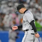 巨人・阿部監督「細かいミスが出ちゃったから。流れをつかめなかった」　一、二回はバント失敗、五回は走者・キャベッジの体に打球が当たる