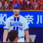 トレバー・バウアー、味方のエラーに露骨に呆れるwwwwwwwwwwwwwwwwwwwww