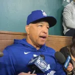ロバーツ監督「佐々木に足りないのは経験と学び、そしてマウンドで戦う姿勢をみせること」