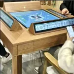 最新の全自動卓が凄い！点数計算もオートでやってくれるｗｗｗ