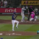 大谷翔平、第三打席で９試合連続安打となるセンター前ヒット！！！！！！！！！！！！