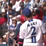 カープ坂倉×DeNA牧が試合中に同じポーズで交流wwwxw