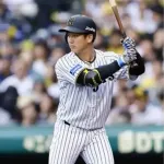 【阪神】伊原陵人、６回途中無失点２勝目「最初は良かった」打席では魚雷バット使用も無安打