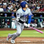 【MLB】大谷翔平、「母の日」ピンク色バットで9戦連続安打…　5打数2安打1打点　真美子さんと長女とみられる手の3ショットも投稿