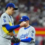 ドジャース投手コーチ「佐々木朗希は出そうと思えば160キロ出せるが制球重視であえて抑えてる」