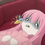 【画像】後藤ひとり、ビキニ姿にさせられる