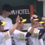 早速打順変更の効果が！？柳町達のタイムリーで先制！！