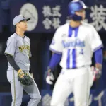 阪神　及川が１８試合目で初の自責点　２死走者なしからピンチを招いて牧に先制打を献上　防御率０・００が０・５０に