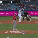 大谷翔平、第一打席で三試合連続安打となるセンター前ヒット！！！！！！！！！！