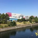 【悲報】イオン「田舎に出店します」カッペ「やったー！」イオン「駐車場は1km離れた場所に作ります」