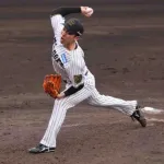 阪神　石井が今季初セーブ「岩崎さんが100セーブ。尊敬というか」代役守護神で快投