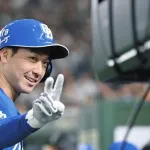 中日スポーツ「現DeNAの遊撃選手と石川昂弥と木下拓哉」