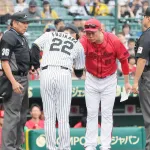 【広島】新井貴浩監督「腹に据えかねるものがあった」阪神・藤川監督との遺恨語る