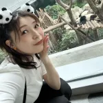 【画像】声優の新田恵海さん(41)、パンダコーデでパンダに会いに行く🐼