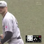 ネオクラシックエディションユニは外国人がめっちゃ似合う