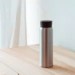 お前らが水筒に入れてる飲み物