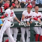 カープモンテロ決勝タイムリー!ファビ特大5号!ドラ1佐々木無安打デビューもフル出場!ドラ3岡本ナイス火消し!中崎1勝目!ハーン3凡締めで連敗ストップ!【広島3-2ヤクルト/試合結果】