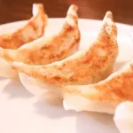 餃子1人前が5こという風潮