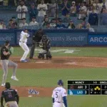 ドジャース サヨナラ勝ちで連敗を4でストップ、山本7回1安打の好投も6勝目ならず 大谷盗塁でサヨナラ演出 マンシーがサヨナラ犠飛