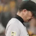 巨人(対阪神戦2勝8敗)←こいつらマジで阪神に勝ち星献上しすぎだろ・・・