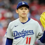 MLBライター、右肩痛の佐々木に「ロバーツ監督やフロントの本心は、"異常がないなら投げろ"だと思う」