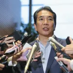 【朗報】江藤「調子乗るな」「お前なんか嫌いだ」小泉「陰口より嬉しい」「飯連れて行ってください」