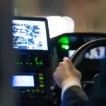 【悲報】タクシー運転手(54)、乗客に性的暴行を加え3000本の動画を撮影で逮捕・・・・・・・・