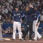 西武、絶好調ルーキー渡部聖弥が負傷交代　帰塁で脚痛めたか…　トレーナーが駆けつけベンチに「×」