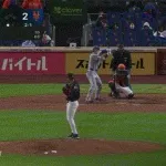 大谷翔平、第五打席で二試合ぶりの安打となるライト前ヒット！！！！！！！！！
