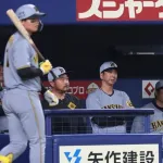阪神・藤川監督　球審の疑惑判定に苦言が止まらず「正直納得いかない」「井上監督に抗議されてストライクボールの抗議は禁止なはず」